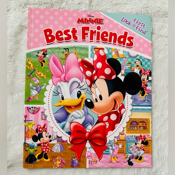 New Minnie Look & Find Book - Picture 2 of 4